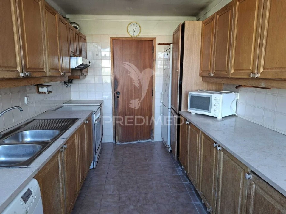 Apartamento T2 para Venda em Santo António dos Cavaleiros e Frielas Foto 5