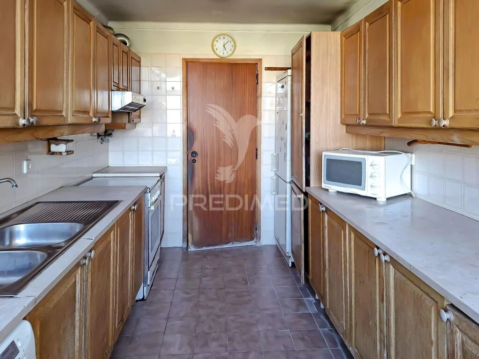 Apartamento T2 para Venda em Santo António dos Cavaleiros e Frielas Foto 11