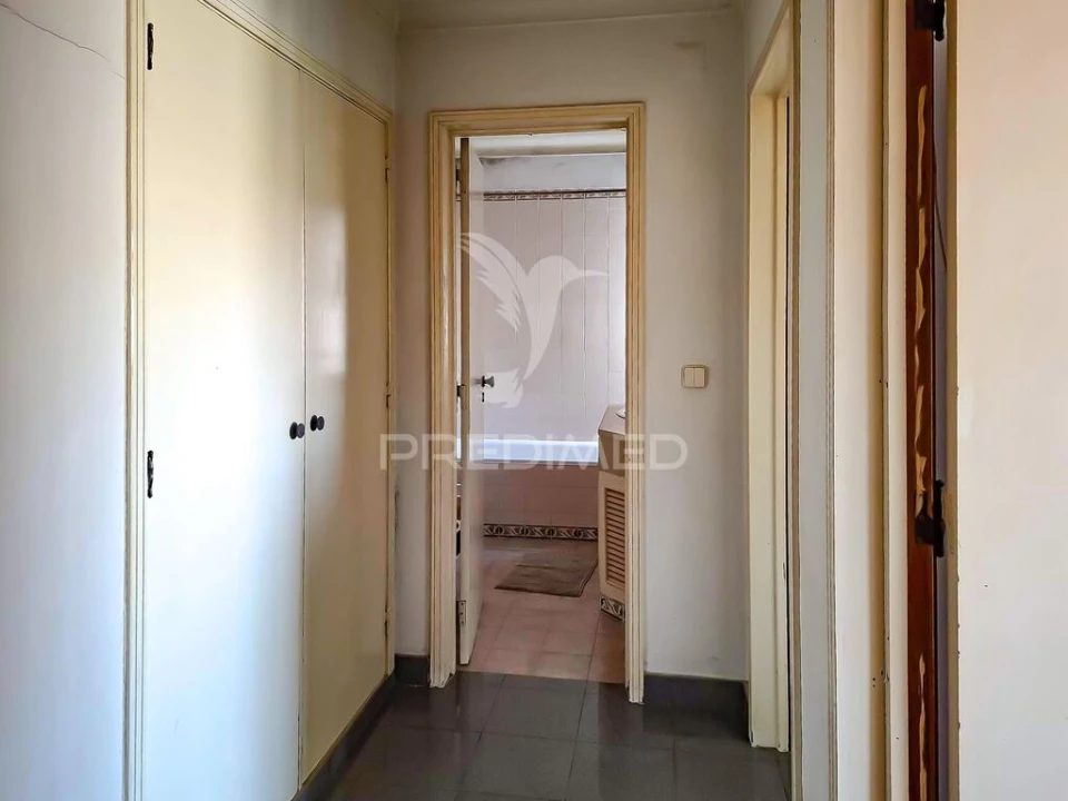 Apartamento T2 para Venda em Santo António dos Cavaleiros e Frielas Foto 6