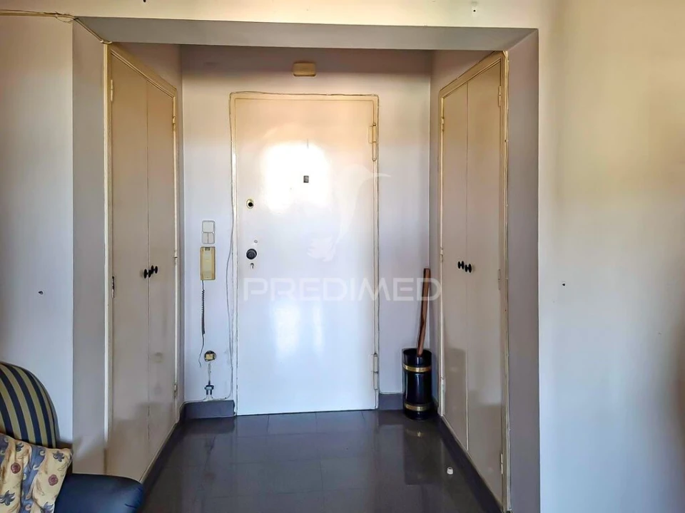 Apartamento T2 para Venda em Santo António dos Cavaleiros e Frielas Foto 14