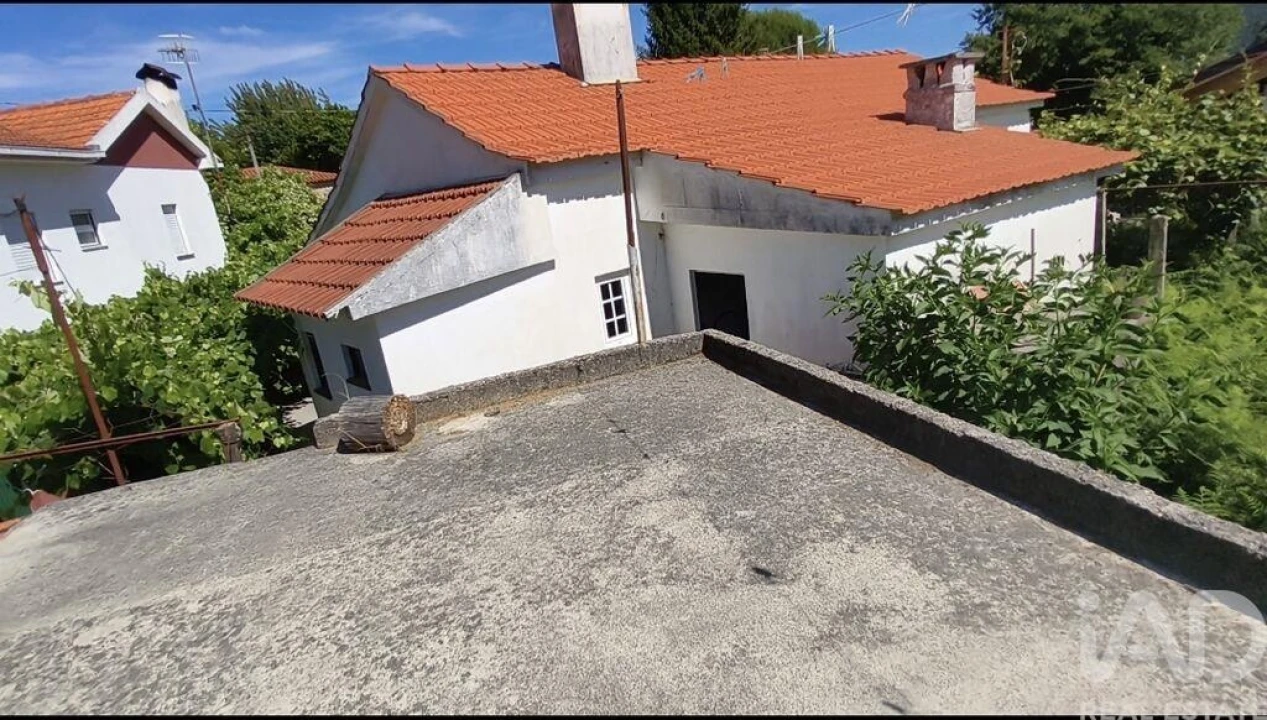 Moradia T2 para Venda em Covas Foto 3