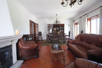 Moradia T3 para Venda em Vila Verde e Barbudo