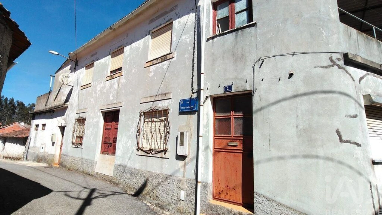Moradia T3 para Venda em Alvares Foto 16