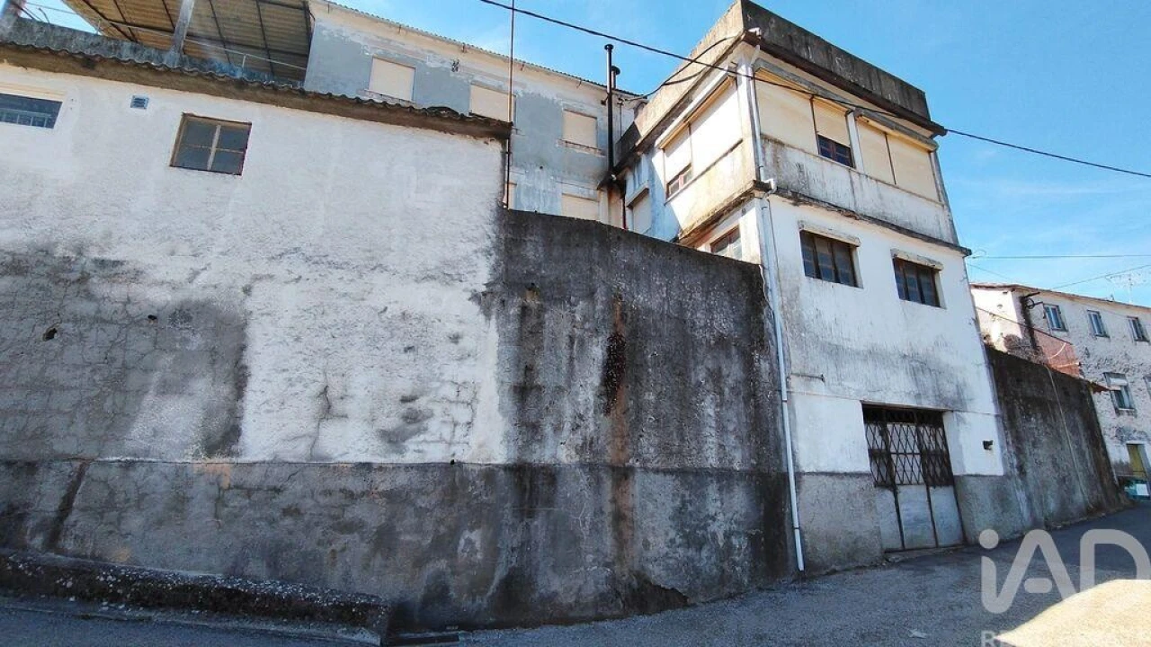 Moradia T3 para Venda em Alvares Foto 10