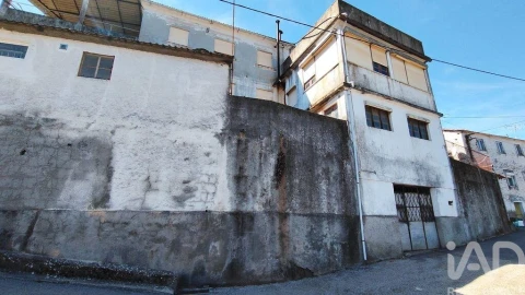 Moradia T3 para Venda em Alvares