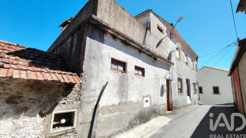 Moradia T3 para Venda em Alvares
