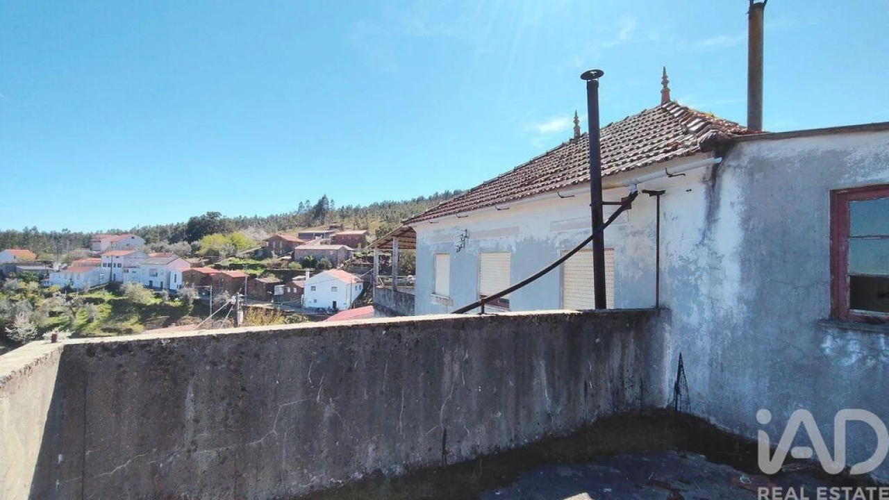 Moradia T3 para Venda em Alvares Foto 5