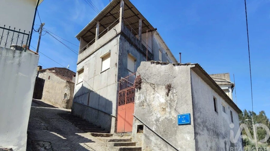 Moradia T3 para Venda em Alvares Foto 18