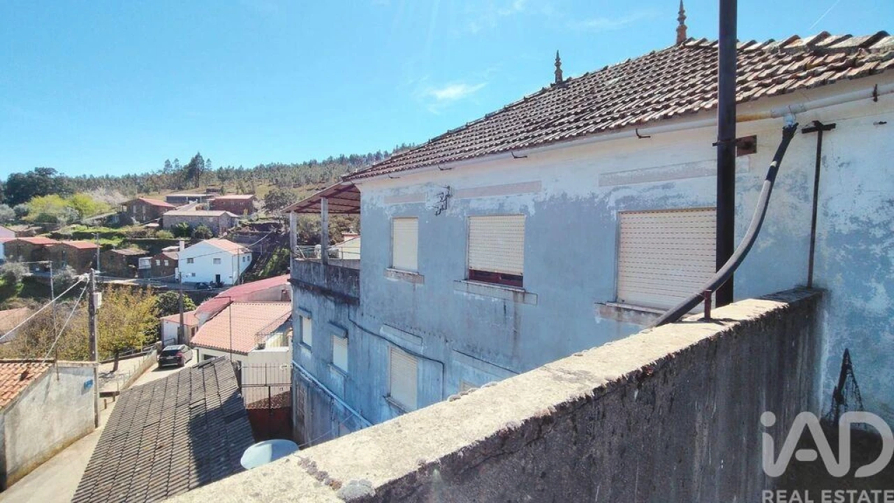 Moradia T3 para Venda em Alvares Foto 6