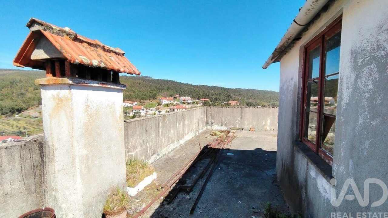 Moradia T3 para Venda em Alvares Foto 9