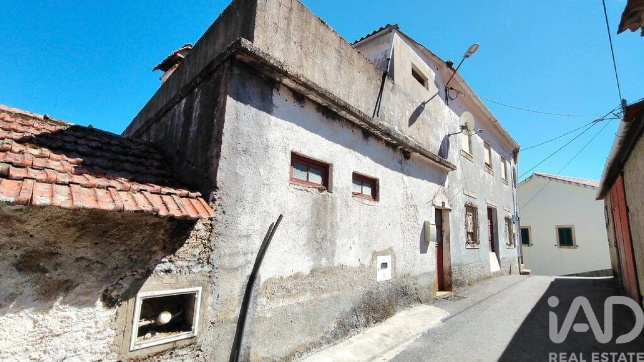 Moradia T3 para Venda em Alvares Foto 12
