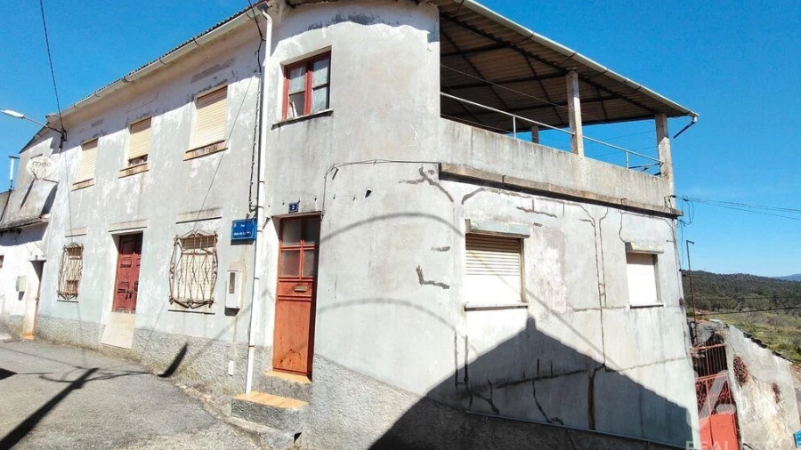 Moradia T3 para Venda em Alvares