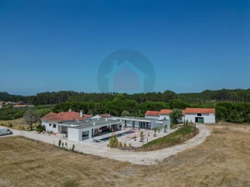 Quinta T5 para Venda em Coz, Alpedriz e Montes