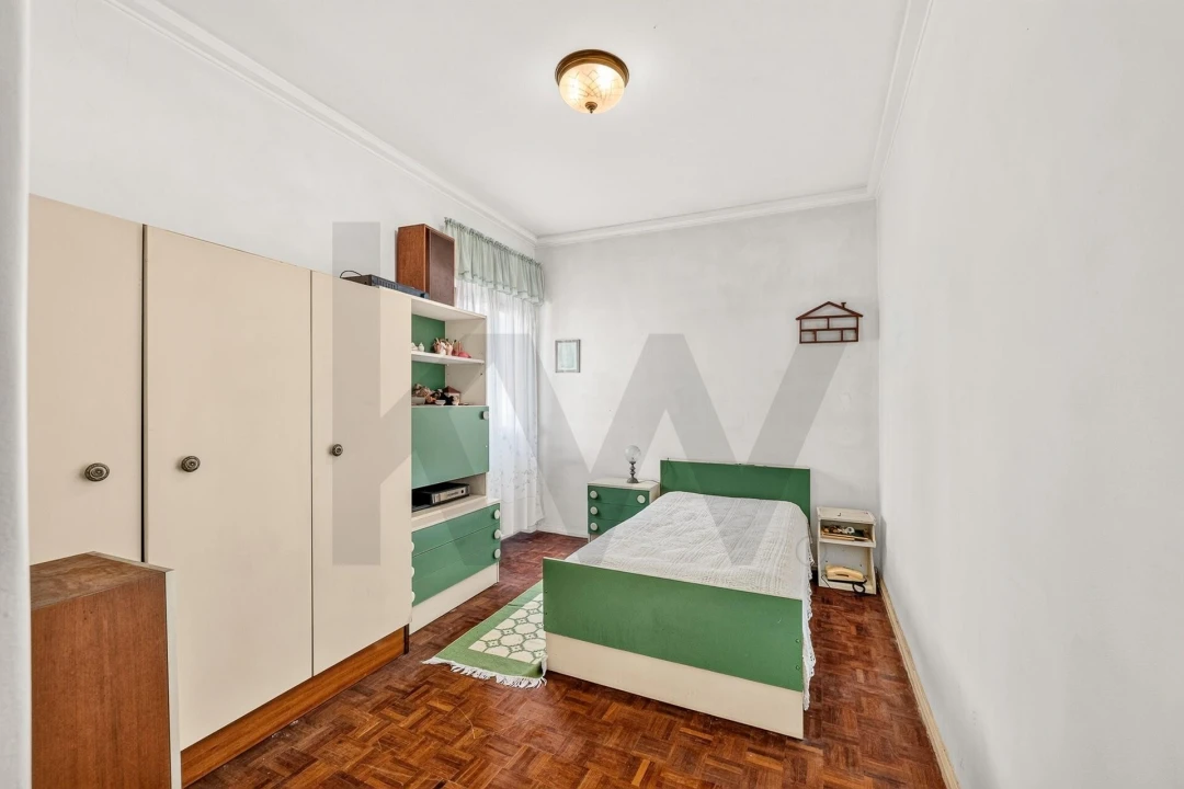 Apartamento T4 para Venda em Alfragide Foto 17