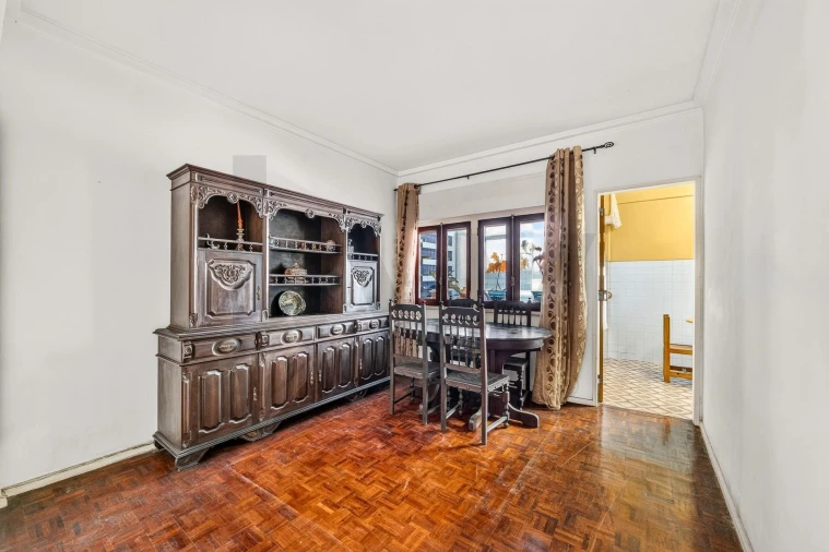 Apartamento T4 para Venda em Alfragide