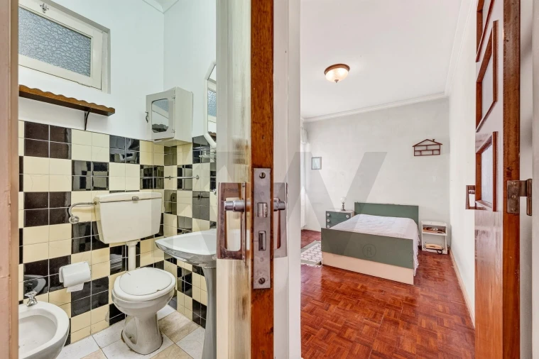 Apartamento T4 para Venda em Alfragide Foto 16