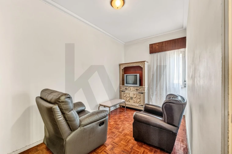 Apartamento T4 para Venda em Alfragide Foto 12