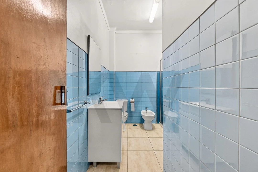 Apartamento T4 para Venda em Alfragide Foto 14