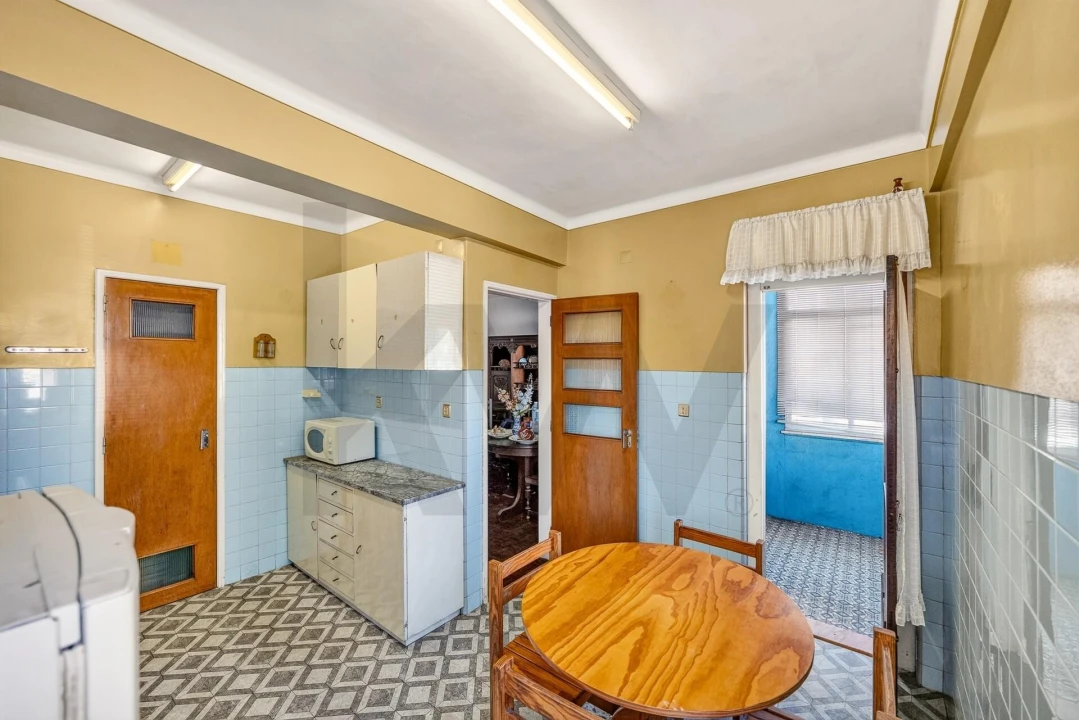 Apartamento T4 para Venda em Alfragide Foto 9