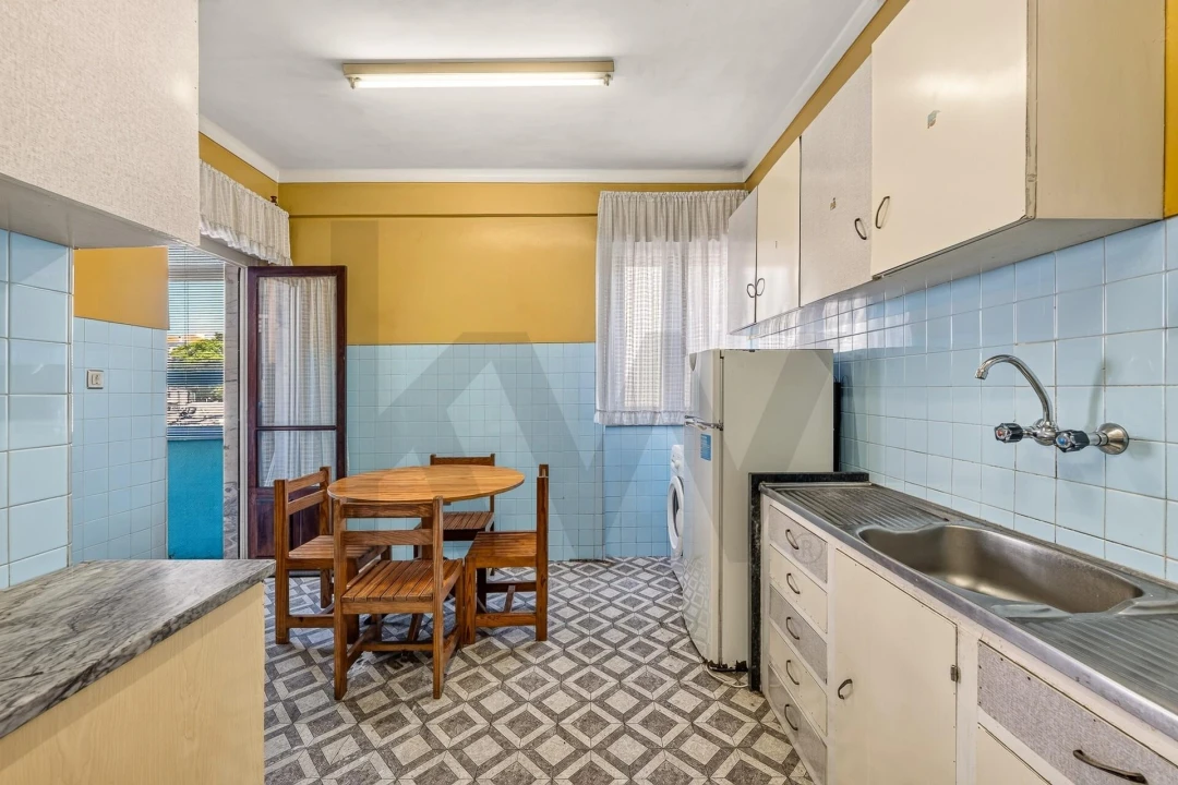 Apartamento T4 para Venda em Alfragide Foto 3