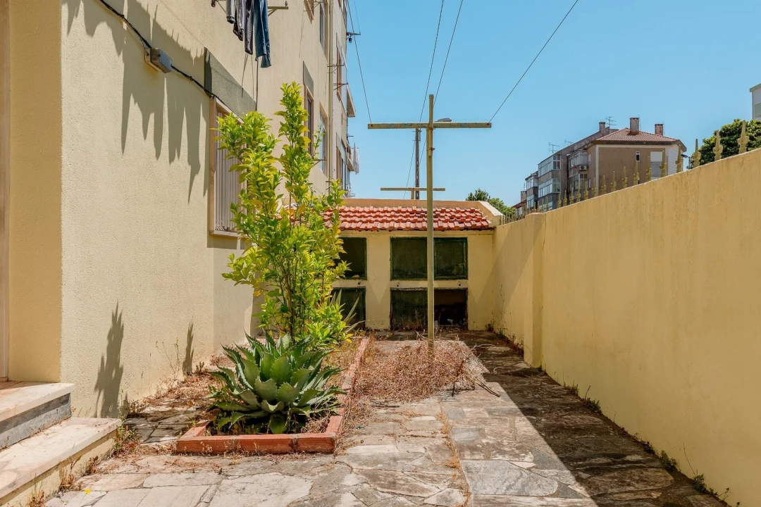 Apartamento T4 para Venda em Alfragide Foto 22