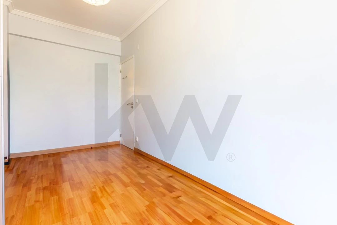 Apartamento T3 para Venda em Almada, Cova da Piedade, Pragal e Cacilhas Foto 15
