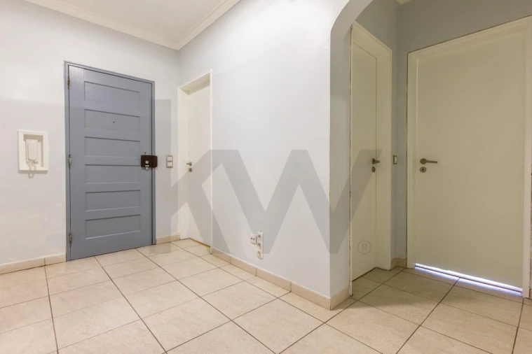 Apartamento T3 para Venda em Almada, Cova da Piedade, Pragal e Cacilhas Foto 7