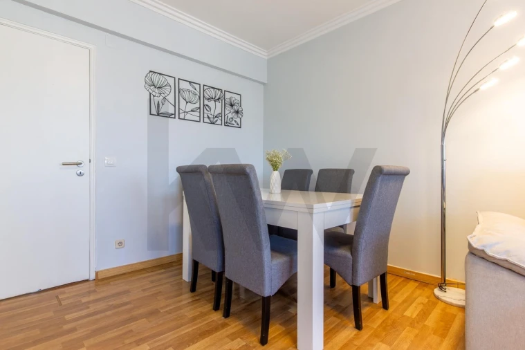 Apartamento T3 para Venda em Almada, Cova da Piedade, Pragal e Cacilhas Foto 2