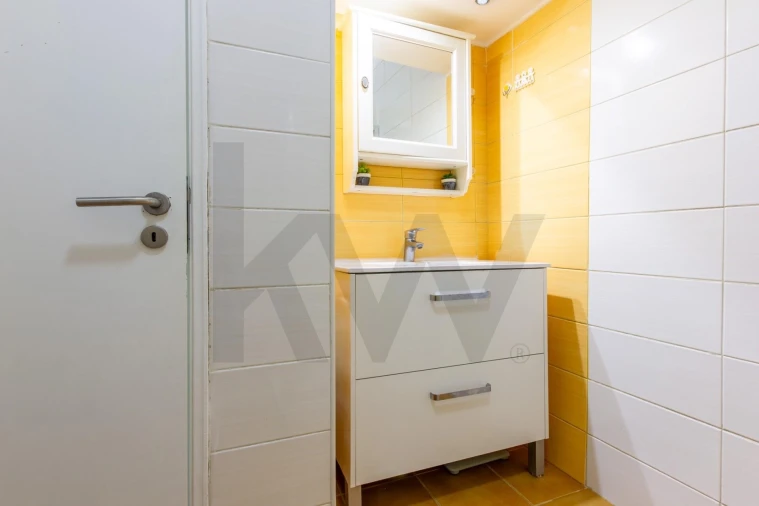 Apartamento T3 para Venda em Almada, Cova da Piedade, Pragal e Cacilhas Foto 13