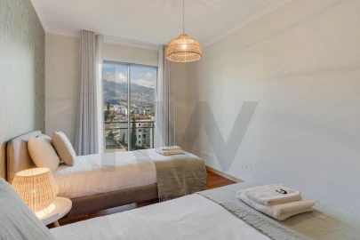Apartamento T3 para Arrendamento em São Martinho