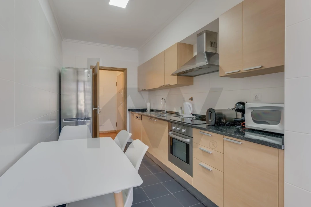 Apartamento T3 para Arrendamento em São Martinho Foto 17