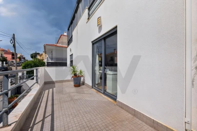 Moradia T3 para Venda em Oeiras e São Julião da Barra, Paço de Arcos e Caxias
