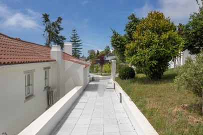 Quinta T6 para Venda em São João das Lampas e Terrugem