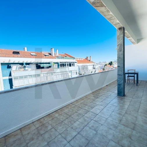 Apartamento T3 para Arrendamento em Arroios Foto 8