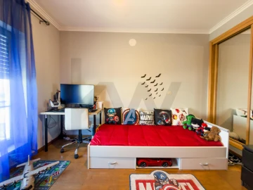 Apartamento T3 para Venda em Baixa da Banheira e Vale da Amoreira