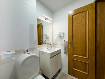 Apartamento T3 para Venda em Baixa da Banheira e Vale da Amoreira