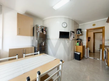 Apartamento T3 para Venda em Baixa da Banheira e Vale da Amoreira
