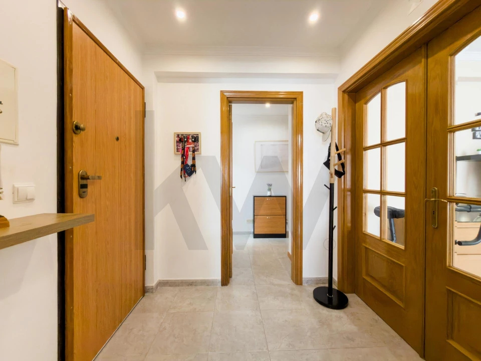 Apartamento T3 para Venda em Baixa da Banheira e Vale da Amoreira Foto 1