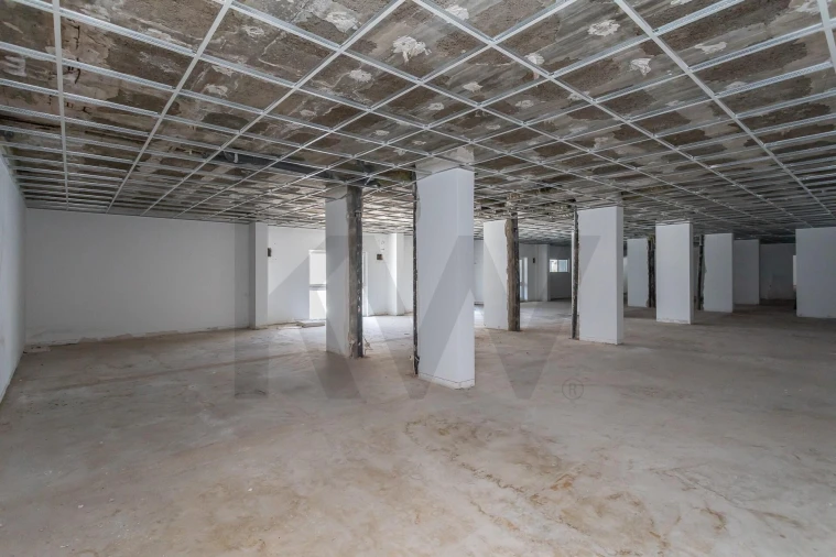 Apartamento T5 para Venda em Cascais e Estoril Foto 4