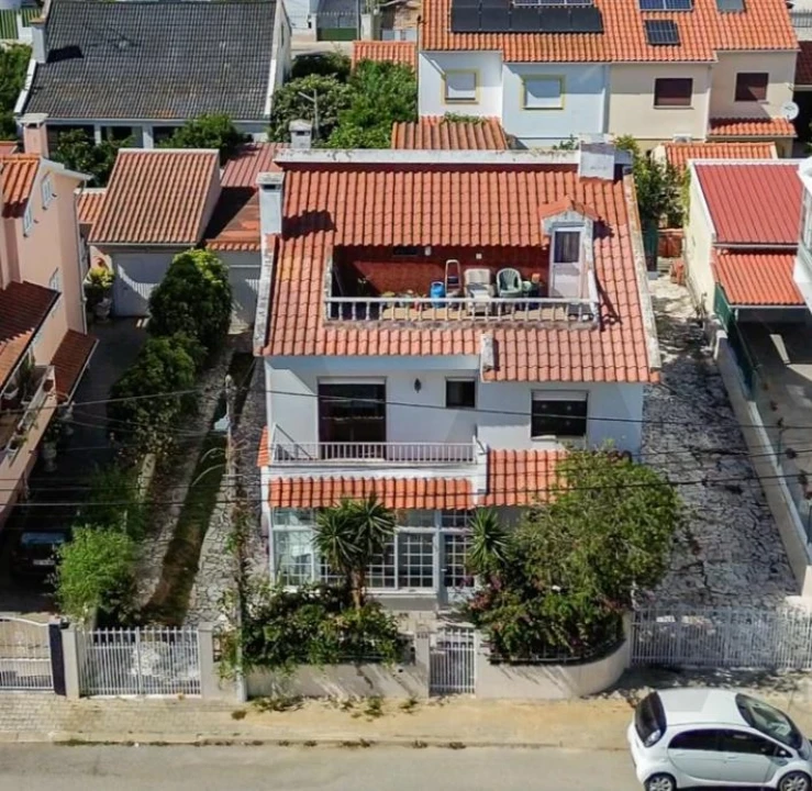 Moradia T4 para Venda em Seixal, Arrentela e Aldeia de Paio Pires Foto 1