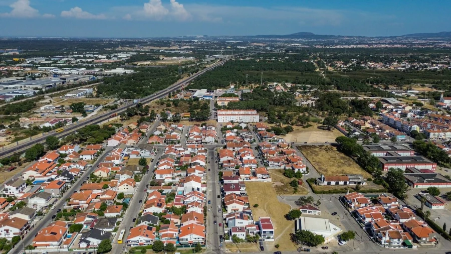 Moradia T4 para Venda em Seixal, Arrentela e Aldeia de Paio Pires Foto 5