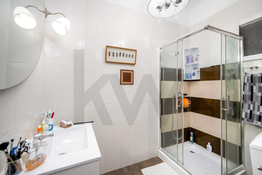 Apartamento T1 para Venda em Cedofeita, Santo Ildefonso, Sé, Miragaia, São Nicolau e Vitória Foto 8
