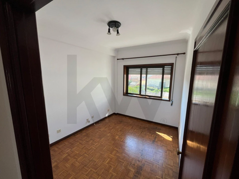 Apartamento T2 para Venda em Espinho Foto 10
