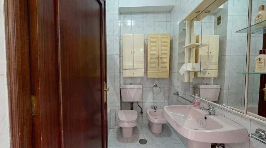 Apartamento T2 para Venda em Espinho Foto 13