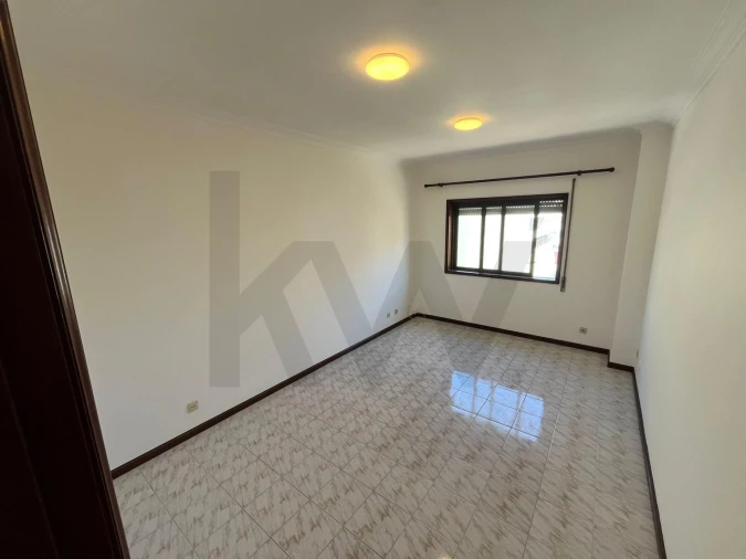 Apartamento T2 para Venda em Espinho Foto 6