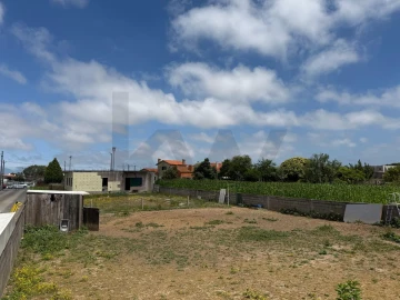Terreno para Venda em Oliveirinha