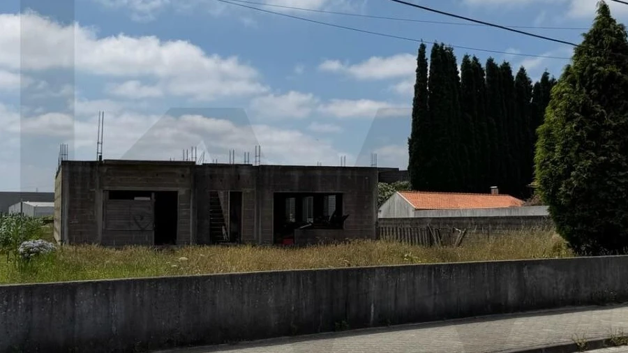Terreno para Venda em Oliveirinha