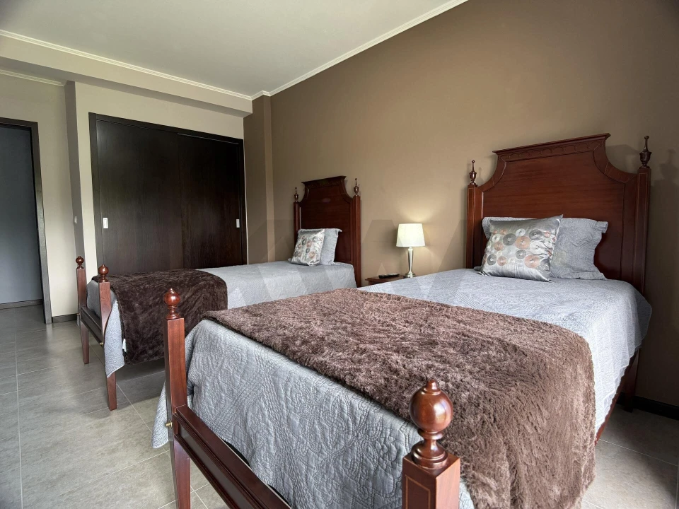 Apartamento T2 para Venda em Capelas Foto 6