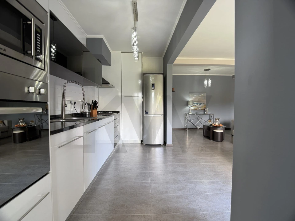 Apartamento T2 para Venda em Capelas Foto 18