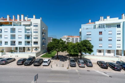 Apartamento T3 para Venda em Carcavelos e Parede